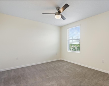 16555 Mosaic Oar Drive - Photo Thumbnail 34
