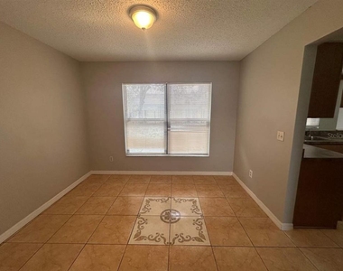 1746 Meredith Avenue - Photo Thumbnail 3