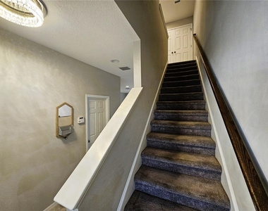 7115 Grand Elm Drive - Photo Thumbnail 12