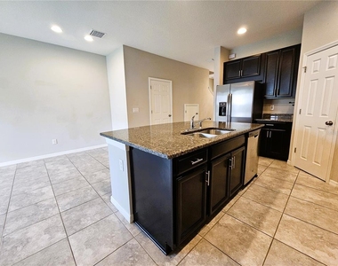 7115 Grand Elm Drive - Photo Thumbnail 10