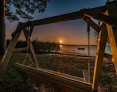 2700 Bayshore Boulevard - Photo Thumbnail 25
