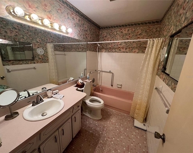 2361 Ecuadorian Way - Photo Thumbnail 4