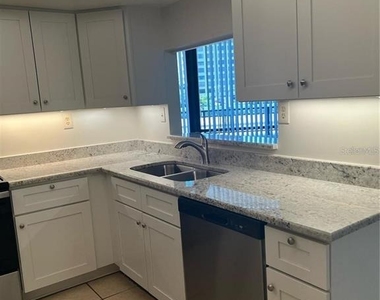 690 Island Way - Photo Thumbnail 24