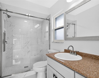 6747 Deer Pond Lane N - Photo Thumbnail 10