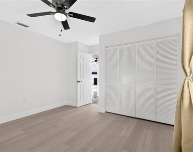 6747 Deer Pond Lane N - Photo Thumbnail 14