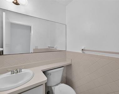 6243 Florida Avenue - Photo Thumbnail 11