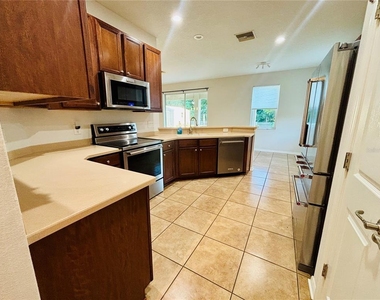 13635 Artesa Bell Drive - Photo Thumbnail 6