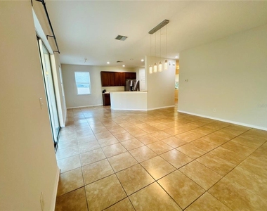 13635 Artesa Bell Drive - Photo Thumbnail 5