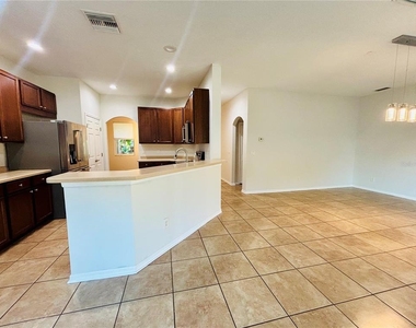 13635 Artesa Bell Drive - Photo Thumbnail 7