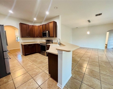 13635 Artesa Bell Drive - Photo Thumbnail 8