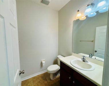 13635 Artesa Bell Drive - Photo Thumbnail 11