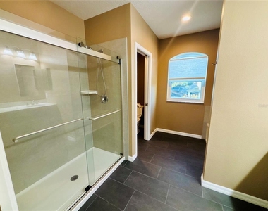 13635 Artesa Bell Drive - Photo Thumbnail 15