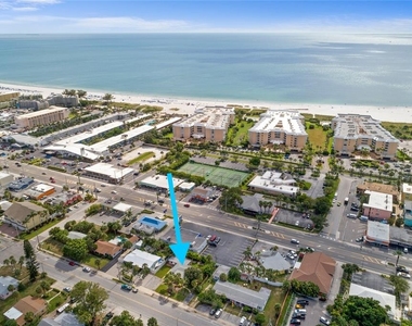 6502 Gulf Winds Drive - Photo Thumbnail 21