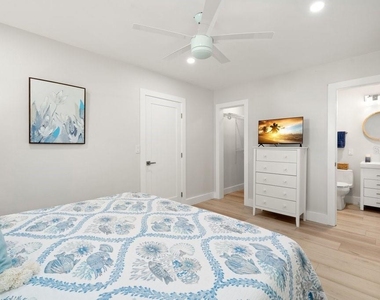 6502 Gulf Winds Drive - Photo Thumbnail 14
