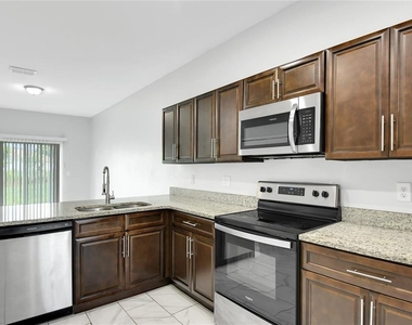 754 Mink Ct - Photo Thumbnail 2