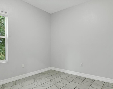 754 Mink Ct - Photo Thumbnail 8