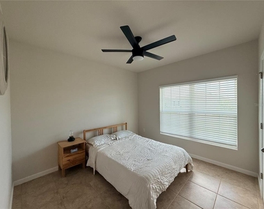 1169 Lexington Lane - Photo Thumbnail 3