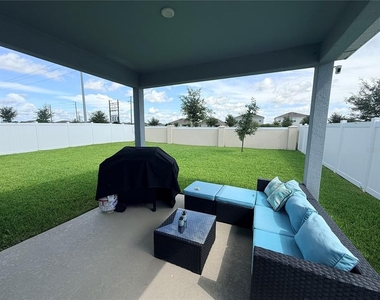 1169 Lexington Lane - Photo Thumbnail 18