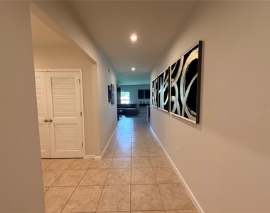 1169 Lexington Lane - Photo Thumbnail 6