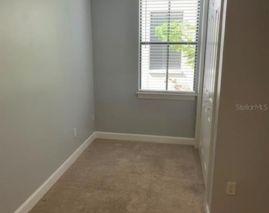 113 S Packwood Avenue - Photo Thumbnail 24