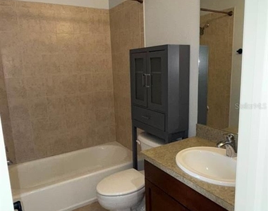 113 S Packwood Avenue - Photo Thumbnail 26