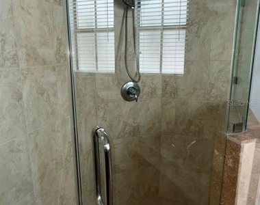 113 S Packwood Avenue - Photo Thumbnail 20