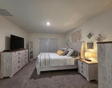 4446 Bayridge Court - Photo Thumbnail 9