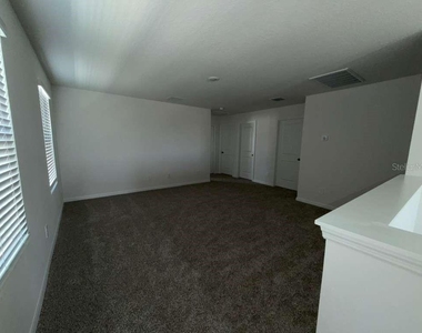 5501 Clove Row - Photo Thumbnail 15