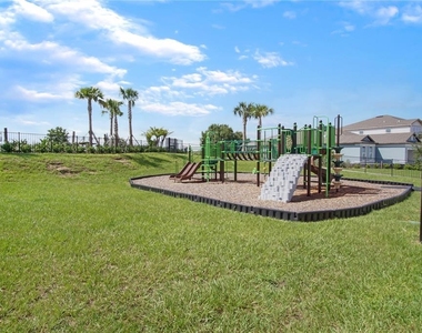 437 Waterford Drive - Photo Thumbnail 37