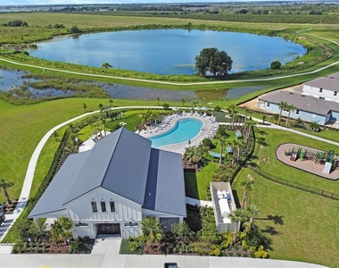 437 Waterford Drive - Photo Thumbnail 2