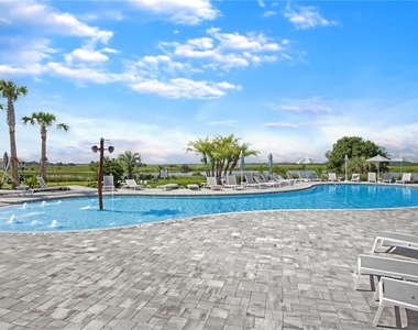437 Waterford Drive - Photo Thumbnail 32