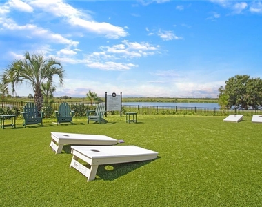 437 Waterford Drive - Photo Thumbnail 35