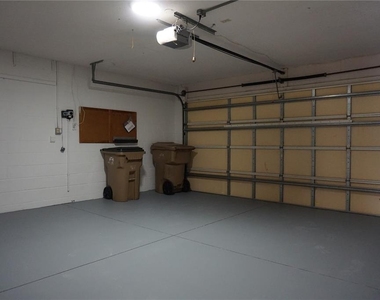 10500 Lake Hasson Circle - Photo Thumbnail 15
