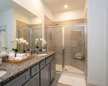 693 Crown Rose Drive - Photo Thumbnail 19