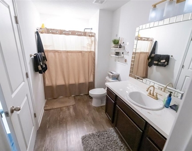 844 Grandin Street - Photo Thumbnail 27