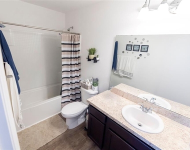 844 Grandin Street - Photo Thumbnail 22
