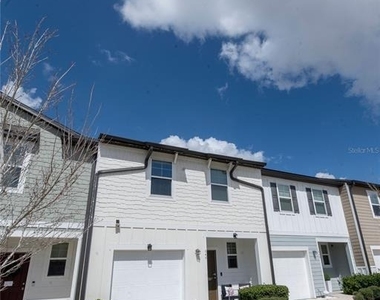 844 Grandin Street - Photo Thumbnail 3