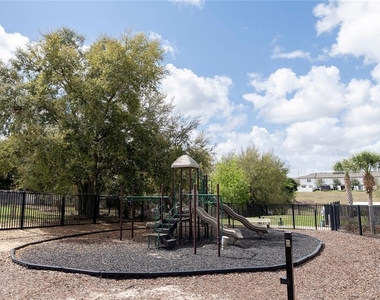 844 Grandin Street - Photo Thumbnail 37