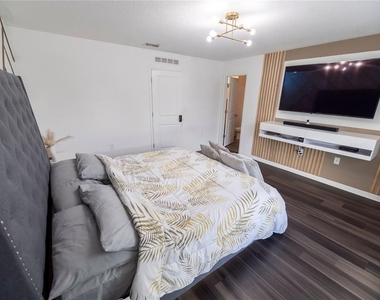 844 Grandin Street - Photo Thumbnail 25