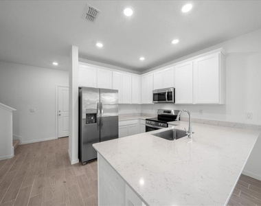 3339 Se 37th Avenue Road - Photo Thumbnail 6