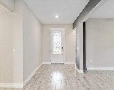 4419 Nw 54th Terrace - Photo Thumbnail 11