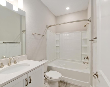 4419 Nw 54th Terrace - Photo Thumbnail 54