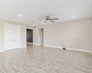 4419 Nw 54th Terrace - Photo Thumbnail 20