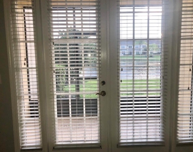 540 Woodland Terrace Boulevard - Photo Thumbnail 35