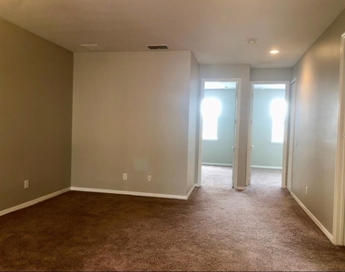 540 Woodland Terrace Boulevard - Photo Thumbnail 20