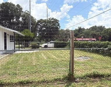 2401 Ne 19th Avenue - Photo Thumbnail 24