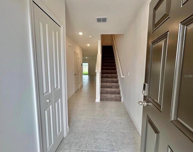 10759 Ironwood Tree Way - Photo Thumbnail 2
