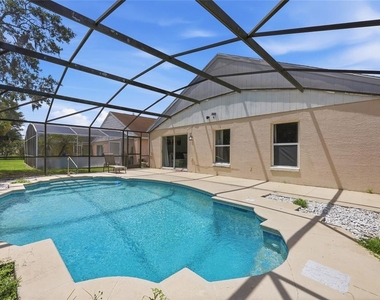 2537 Chatham Circle - Photo Thumbnail 26