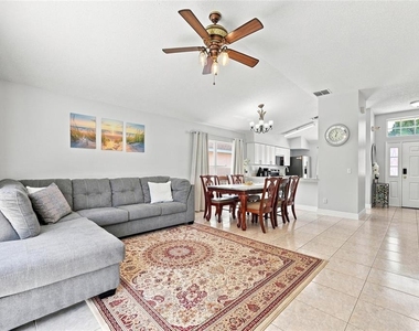 2537 Chatham Circle - Photo Thumbnail 16