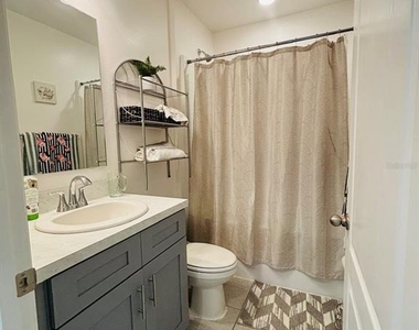 4962 Jackson Street - Photo Thumbnail 8